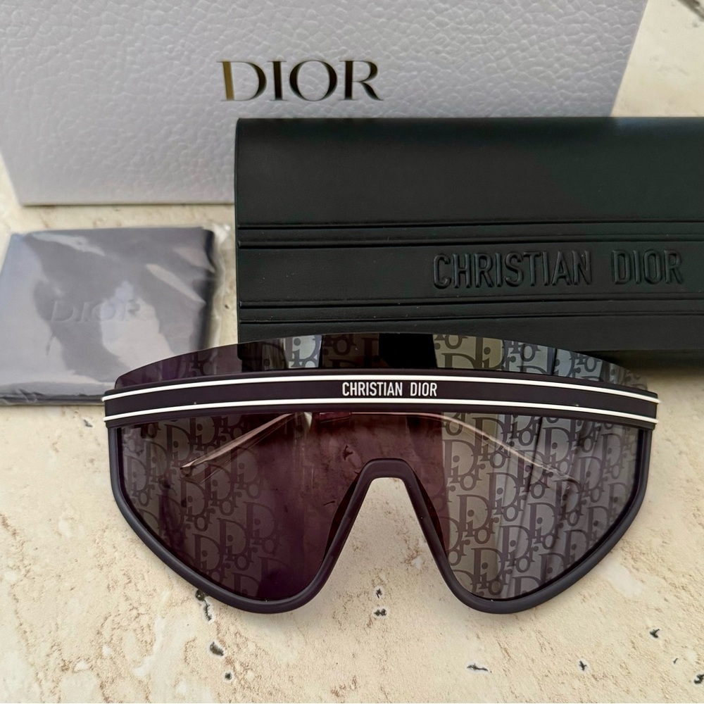 New! Dior Club M2U 31B8 Sunglasses, Monogram Lenses, Authentic! - Picture 3 of 16